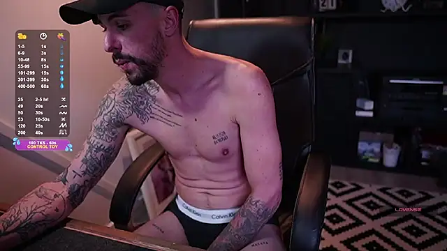 monsieurguitsxxx webcam