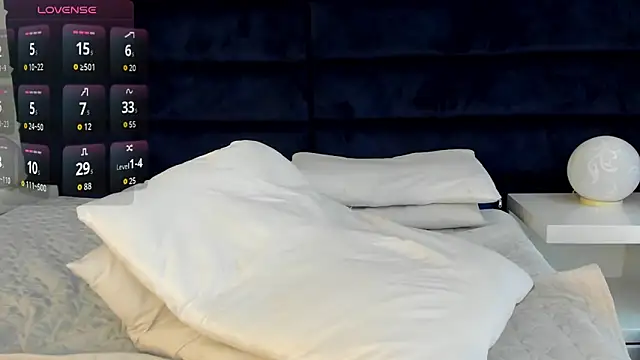 melanie_roux__ webcam