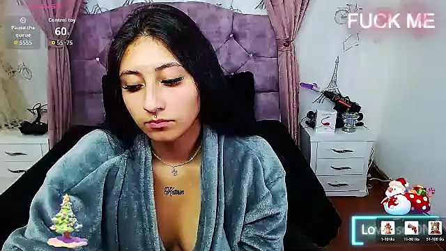 Wendy-13 webcam