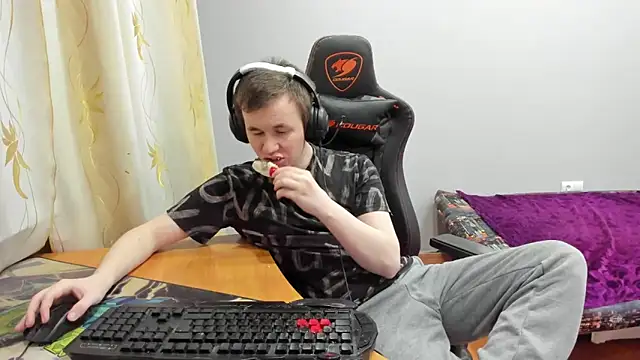 iliaskrislove webcam