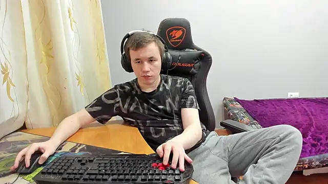 iliaskrislove webcam