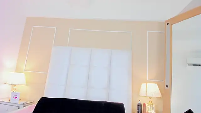 Dolly_Dirty_Squirrt webcam