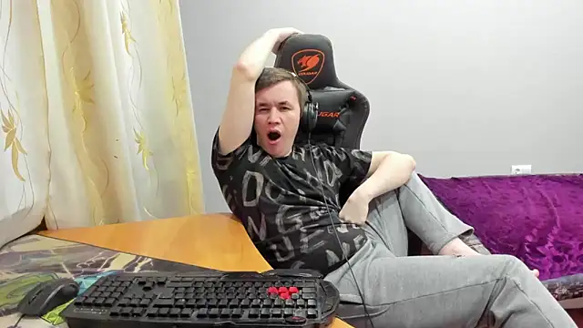 iliaskrislove webcam