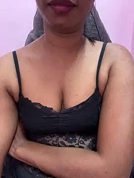 Webcam Model (tamil_Aarathi)  is live.Free join now!