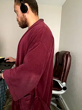 fathero1time (M mature) - Every 3000 tokens I bust a good nut 💰