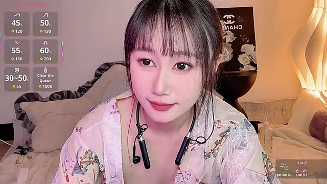 BoxedGyre- Live Webcam on Stripchat