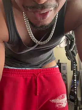 KeYBuMp323 Live Webcam on Stripchat