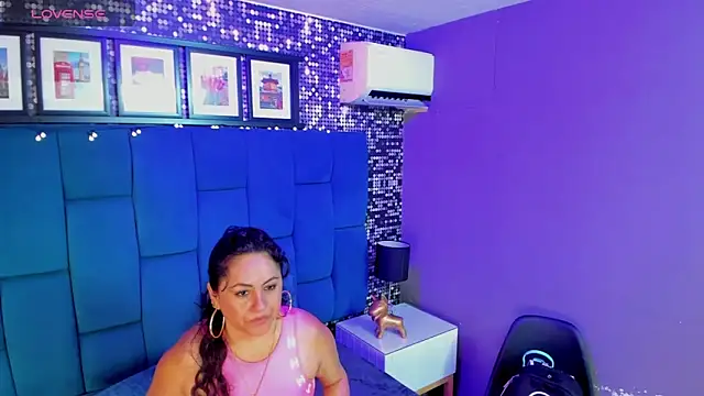 hanny_milf webcam