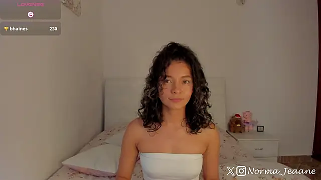 Norma-Jeaane webcam