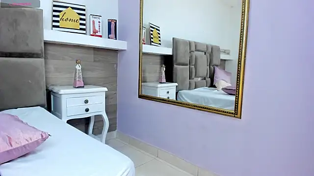 AlissonClare_ webcam