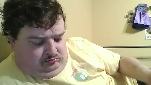 YelpedAverting webcam