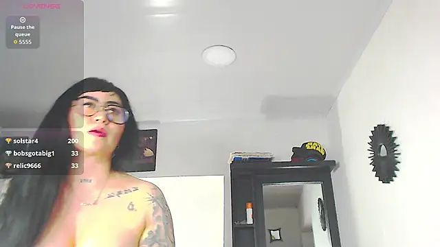 Vicky_hotmilf webcam