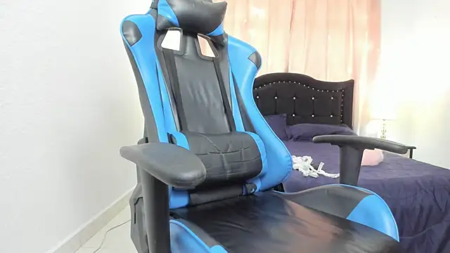 antonella_heinz - Antonella_heinz's free webcam - UK Sex Cams