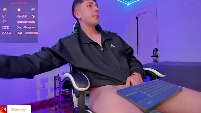 oliver_kyy webcam