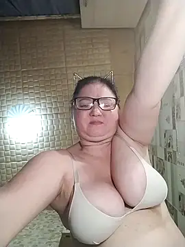Holly-69 webcam
