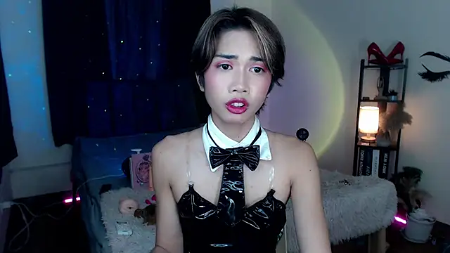 Ivoryhotcummer webcam