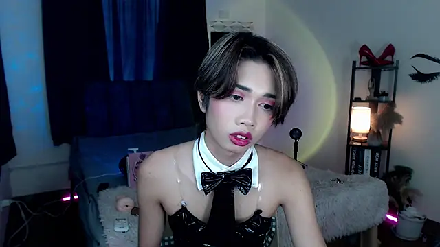 Ivoryhotcummer webcam