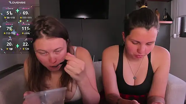 Tenderly_Couple webcam