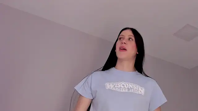 sara__jones_gh webcam