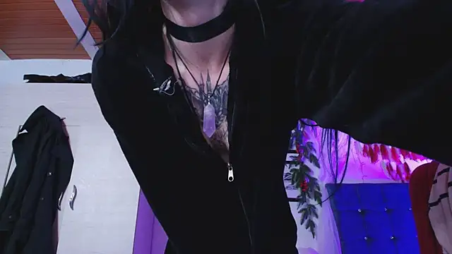 bathory_vamps webcam