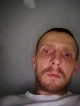 crookedbunk3527 - CrookedBunk3527's free webcam - UK Sex Cams