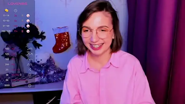 KindHazelHere_ webcam