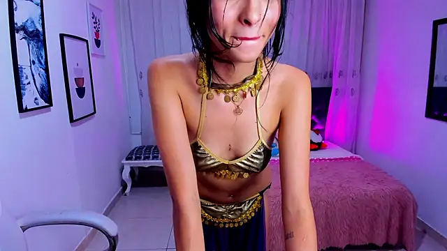 Mia_Clay1 webcam