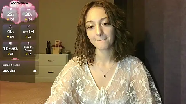 white_liillyy webcam