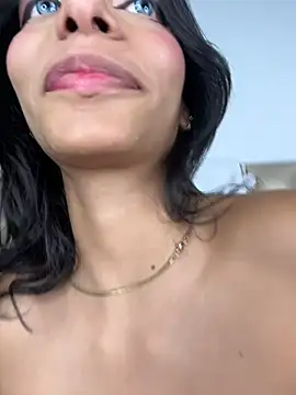 TweetiePieXXX webcam