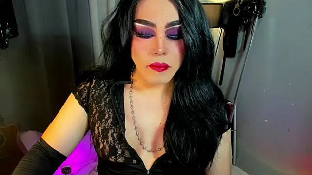 DominaAurumXXX webcam