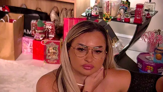 Denisse_Perry webcam