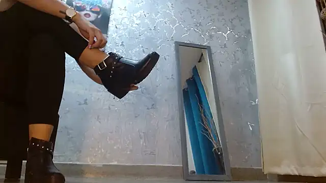 PaulinaRubio_ webcam