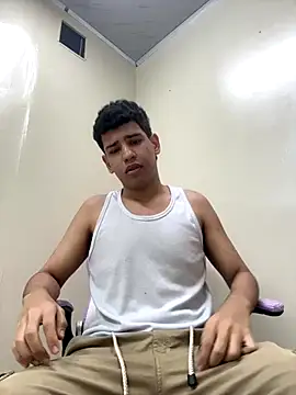 Santiago_Foxx webcam