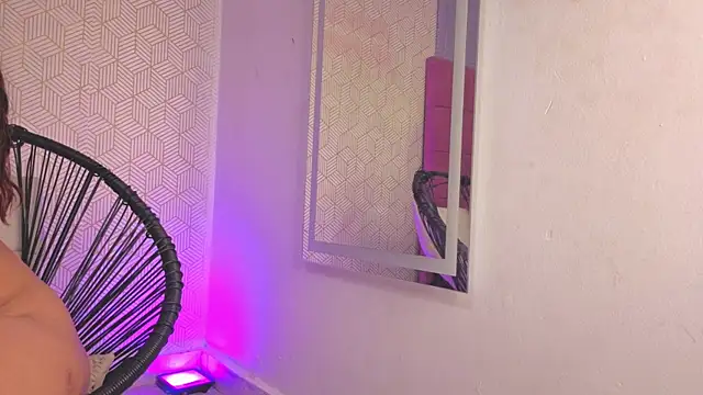 Natasha_Johansson webcam