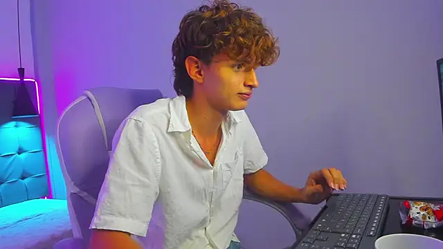 NicolasFerrer18 webcam