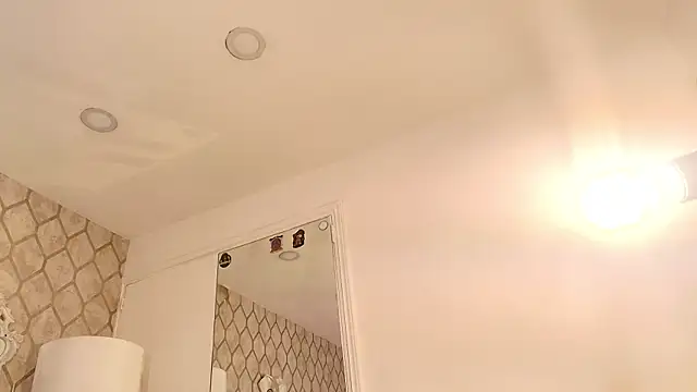 alanna_flowers webcam