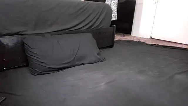 MasterJizzJunky webcam