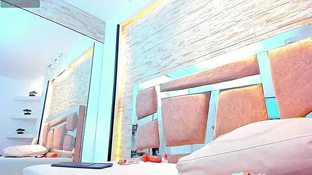 sheinny_brown webcam