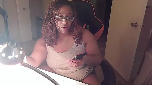 EntitledMistress webcam