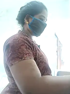 MaaliiiPonuTamil webcam