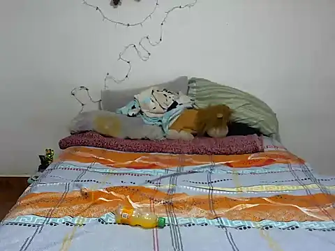 MeganAndMax@xh webcam