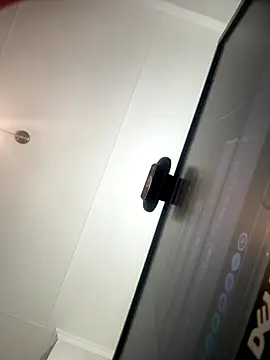 Bootyliciouse21X webcam