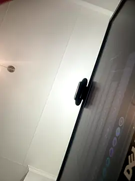 Bootyliciouse21X webcam