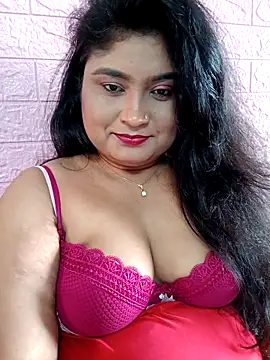 Webcam Model (hornyriyanka)  is live.Free join now!