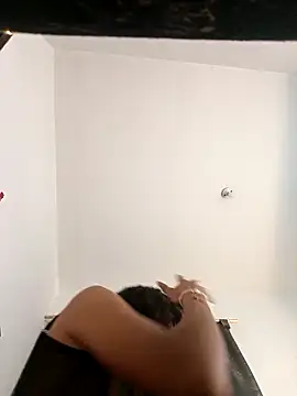 Sharlotte_Watts webcam