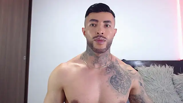 andrea_de_lucaa webcam