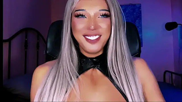 xUrGoddess_Bellax webcam