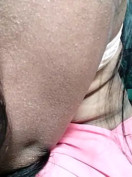 Webcam Model (Uma-2) is live