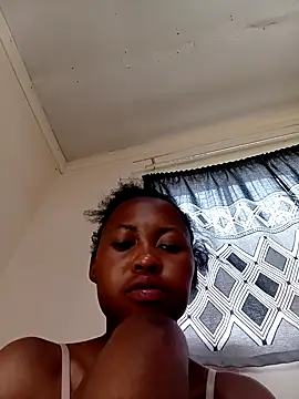 Webcam Model (Sweethoneypot25)  is live.Free join now!