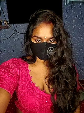 sweet-maddlina (F young) - Nude show 🥰🥰